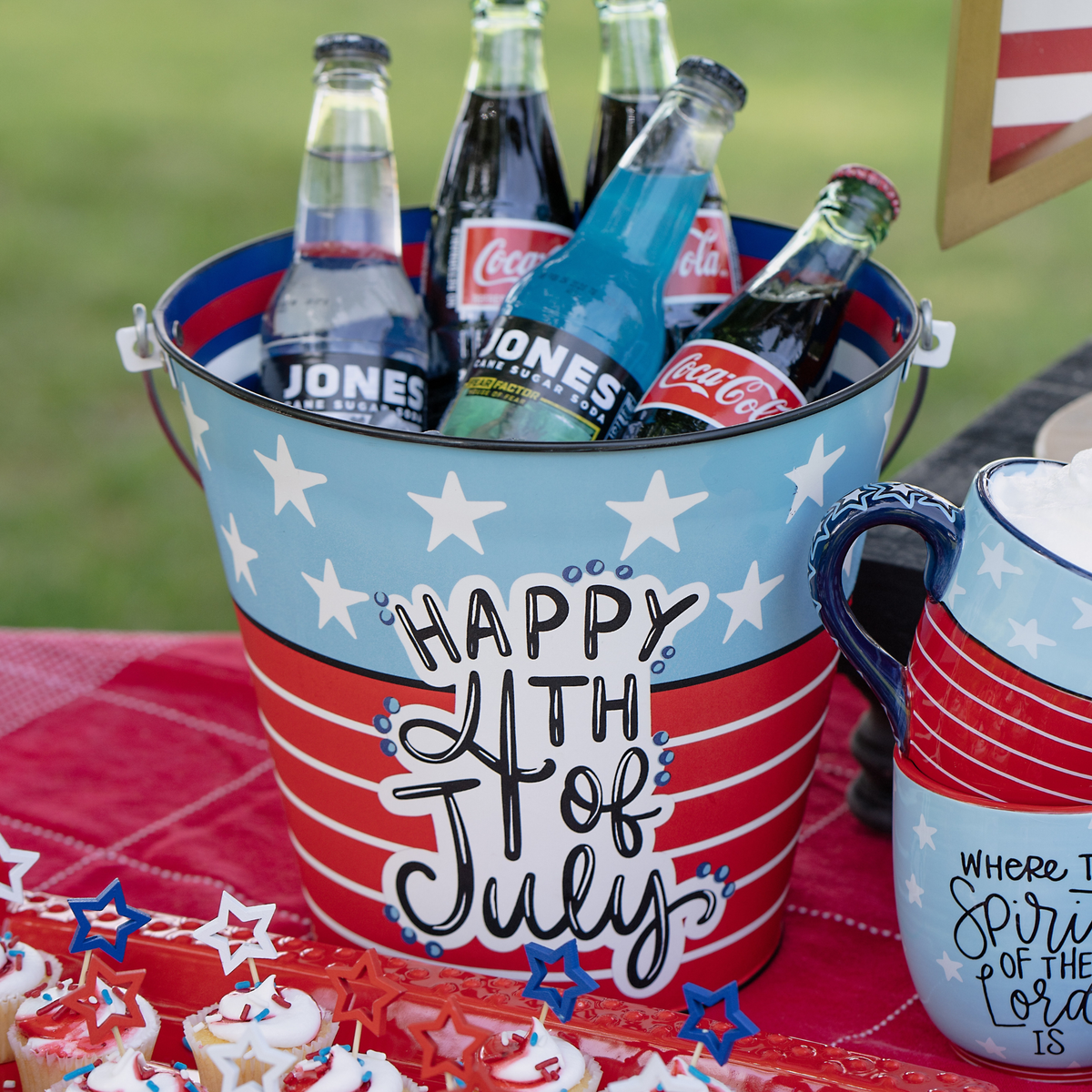 Fourth of July Enamel Bucket